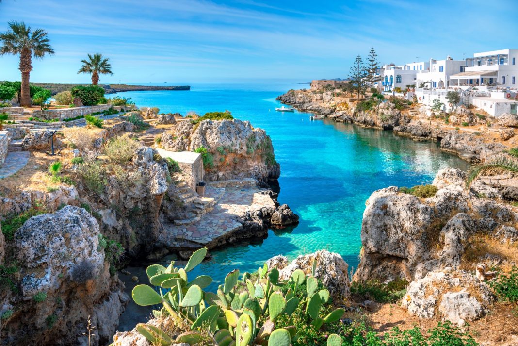 Chios Pass και Kythira Pass 2026: Πώς θα πάρετε τώρα 300 ευρώ για διακοπές Chios Pass και Kythira Pass 2026: Πώς θα πάρετε τώρα 300 ευρώ για διακοπές