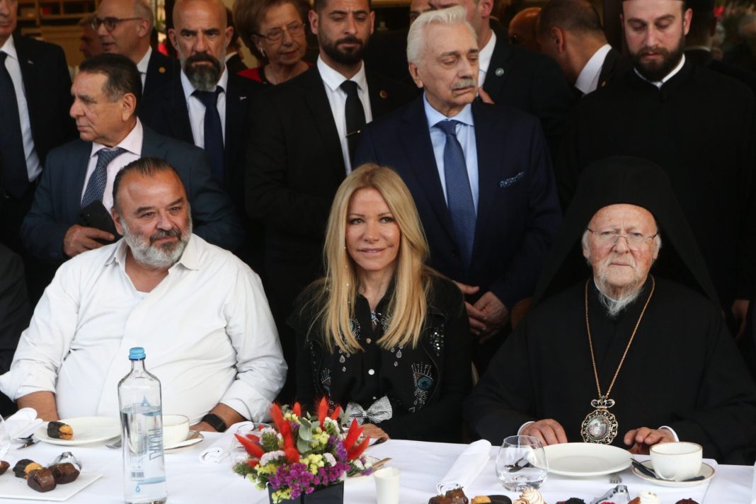 Ιστορική επίσκεψη του Πατριάρχη Βαρθολομαίου στη Νέα Ιωνία – Πλήθος κόσμου στην εκδήλωση Ιστορική επίσκεψη του Πατριάρχη Βαρθολομαίου στη Νέα Ιωνία – Πλήθος κόσμου στην εκδήλωση