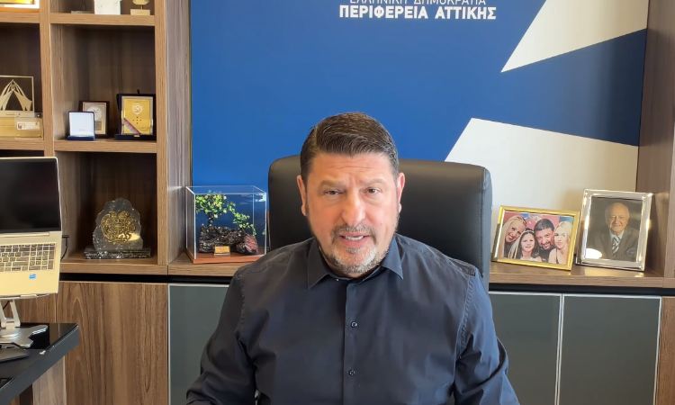 Βανδαλισμοί έξω από την οικία του Νίκου Χαρδαλιά Βανδαλισμοί έξω από την οικία του Νίκου Χαρδαλιά