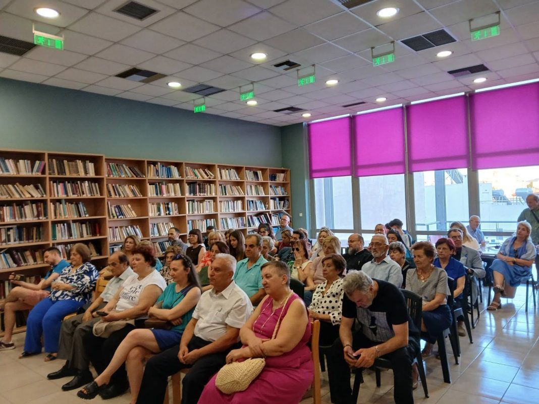 Νέα Ιωνία: Εικόνες από την Παρουσίαση του Βραβευμένου Βιβλίου «Ειρήνη» της Ιωσηφίνας Τσουμπή Νέα Ιωνία: Εικόνες από την Παρουσίαση του Βραβευμένου Βιβλίου «Ειρήνη» της Ιωσηφίνας Τσουμπή